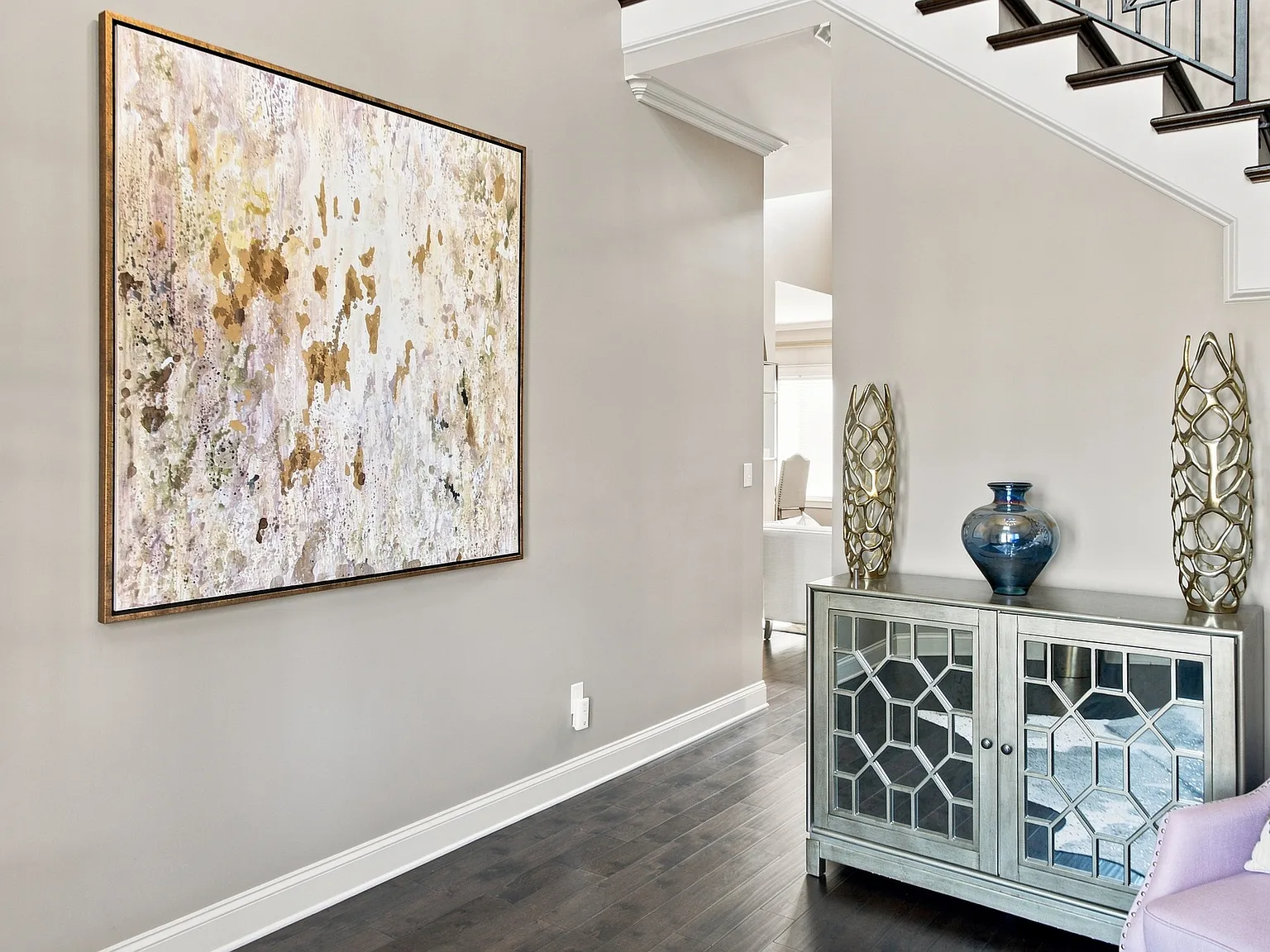 5 bed, 4688 sqft, $4,300 — Photo 4