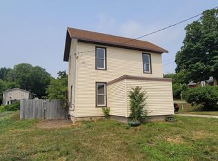 91 W 3rd St, Shelby, MI 49455