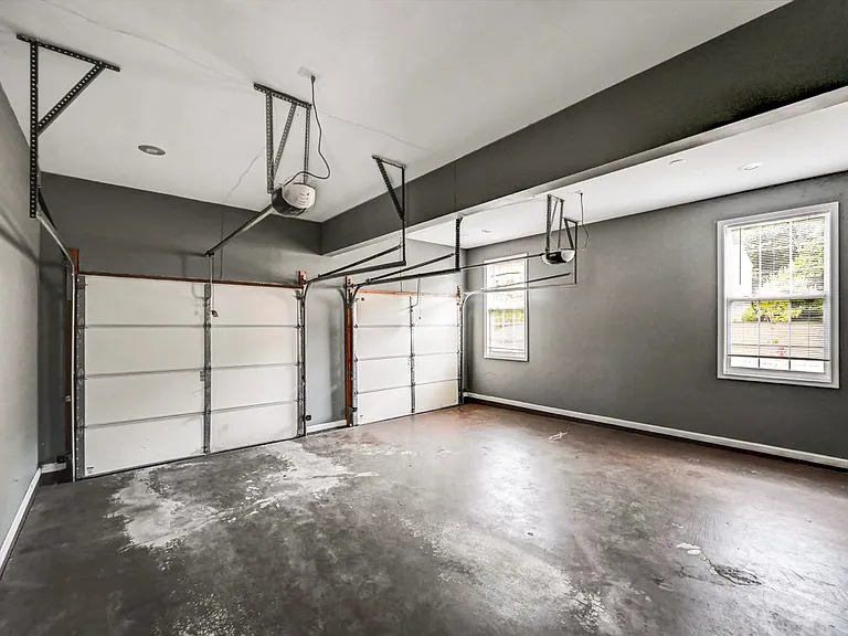 115 Daffodil Dr — Photo 45