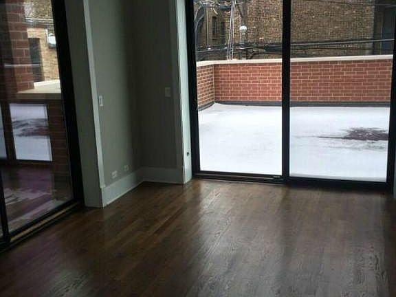 3rd image of 4601 N Ravenswood Ave
