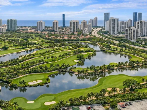 19501 W Country Club Dr APT 2415, Aventura, FL 33180