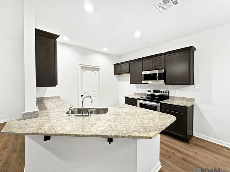 23447 Mango Dr — Photo 2