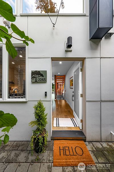 5th image of 2265 14th Avenue W
