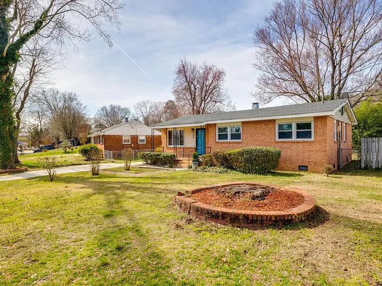 904 Beverly Dr — Photo 24