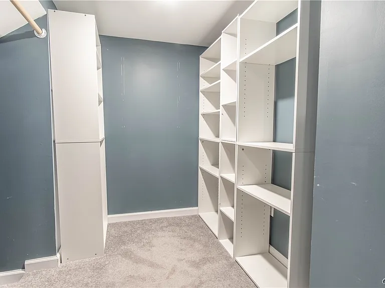 14530 Dodge Ave — Photo 42