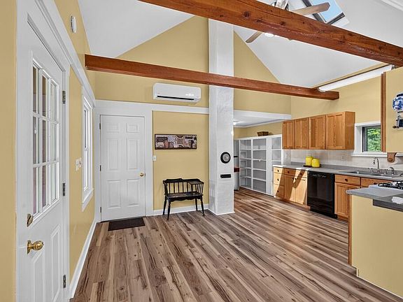 4th image of 4368 Union Street