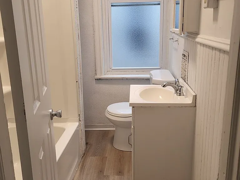 356 Ophelia St — Photo 10