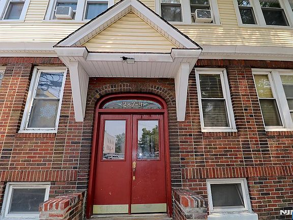 2nd image of 287-289 New York Ave