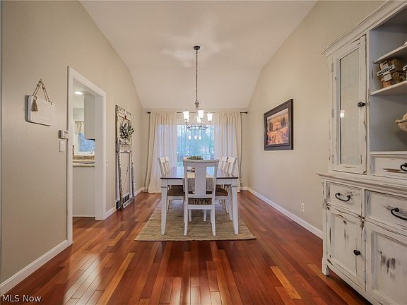 4th image of 15887 Kingswood Ct