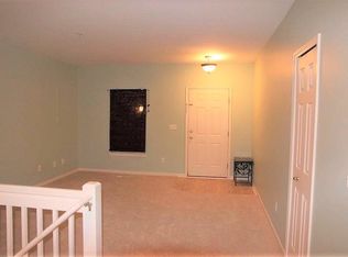1171 Freesia Ct, Ann Arbor, MI 48105