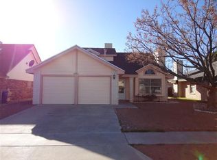 10911 Yogi Berra Dr, El Paso, TX 79934