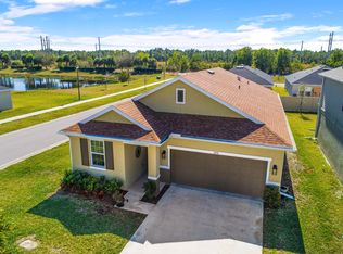 5650 NW Pine Trail Cir, Port Saint Lucie, FL 34983