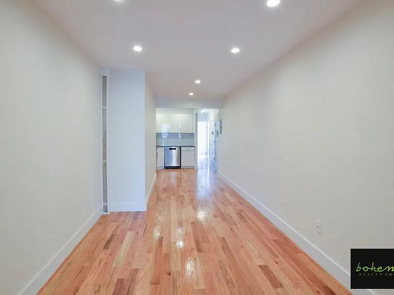 2234 1st Ave #5 — Photo 2