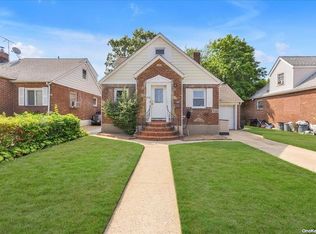 13026 232nd St, Springfield Gardens, NY 11413