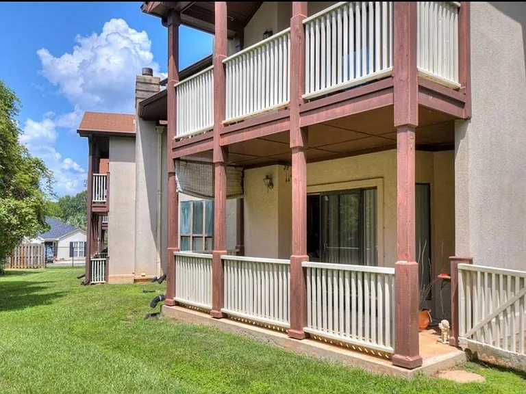 Colony Place Dr — Photo 17
