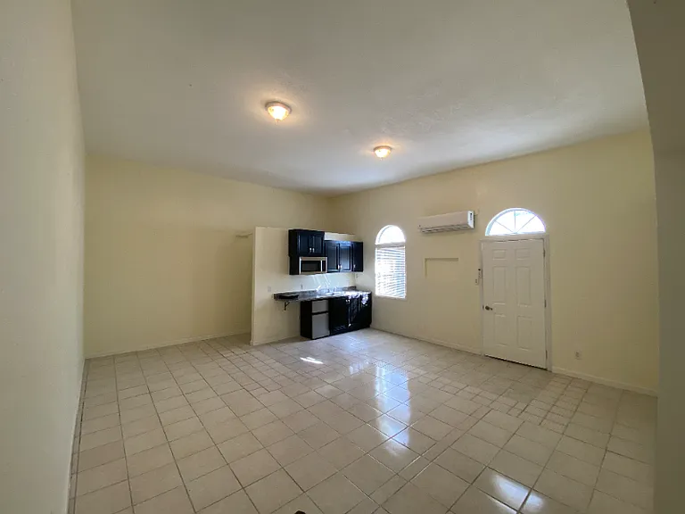 2315 Myrtle Ave #D — Photo 1