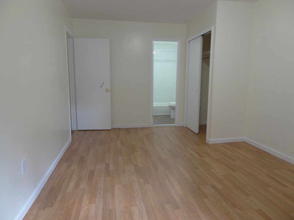 1st image of 4814 43rd Ave