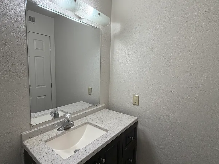2435 Bethards Dr #3 — Photo 9