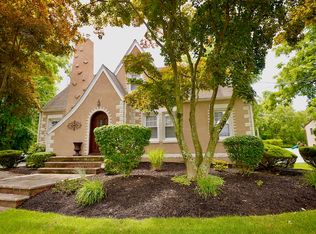 53 Union Hill Rd, Manalapan, NJ 07726