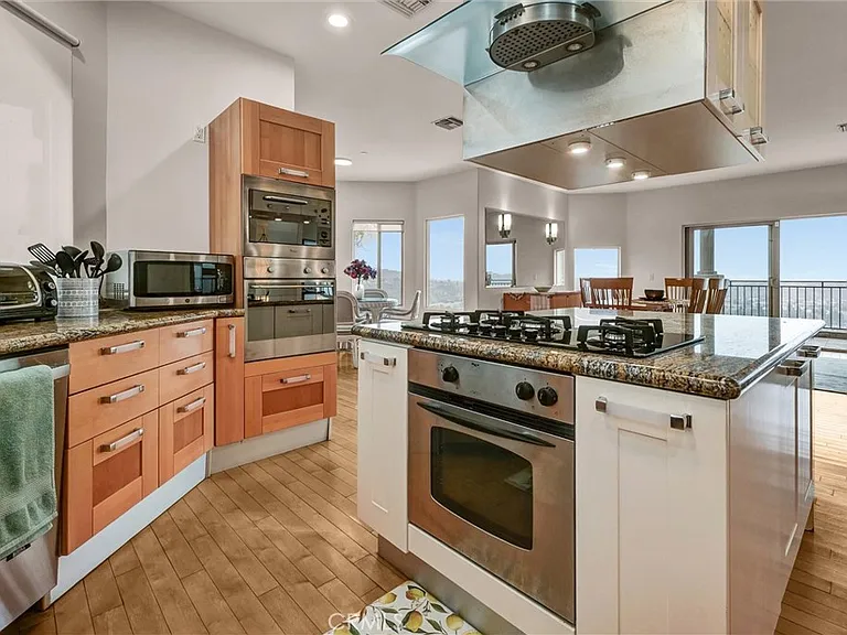 876 Harrington Rd — Photo 21