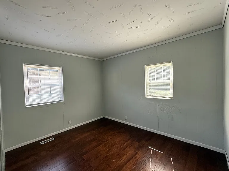 3236 Nicholas Ave — Photo 13