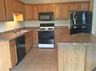 15 Locust Run Dr, York, PA 17404