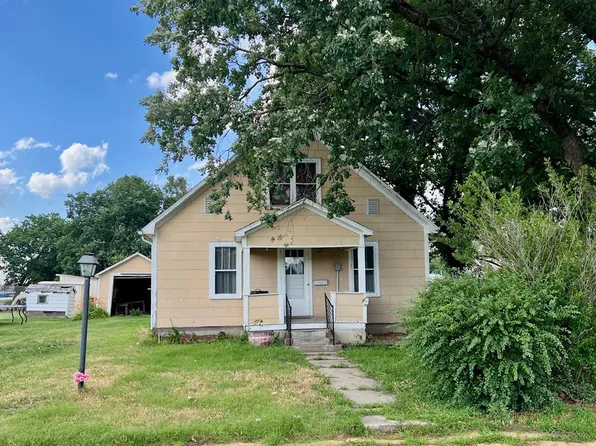 211 Vine St, Jewell, KS 66949