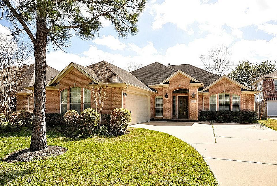 2nd image of 2039 Lodge Crest Ct