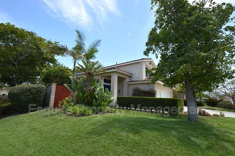 4 bed, 3.0 bath, 2440 sqft, $4,795 — Photo 3