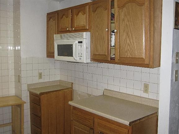 3rd image of 4649 Waymire Ave