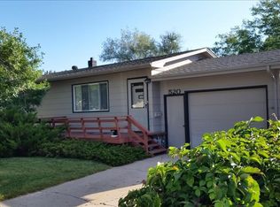 520 Wayside Dr, Rapid City, SD 57702