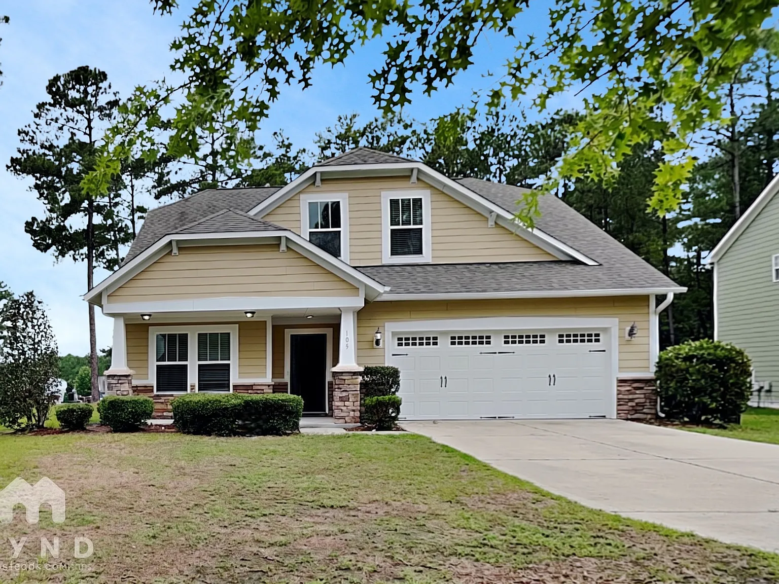 4 bed, 3.0 bath, 2560 sqft, $2,545 — Photo 1