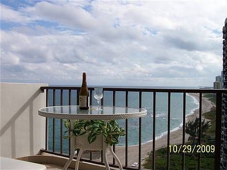 5th image of 4200 N Ocean Dr APT 1-802