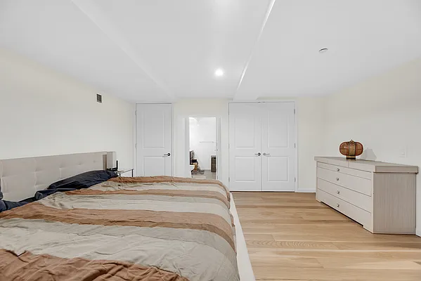 Rented by Douglas Elliman | media 3