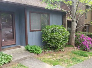 1026 Cheshire Ct, Charlottesville, VA 22901