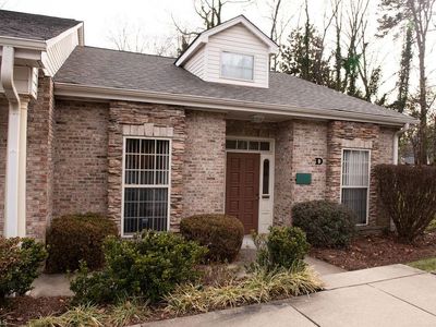 3707 W Market St, Greensboro, NC, 27403
