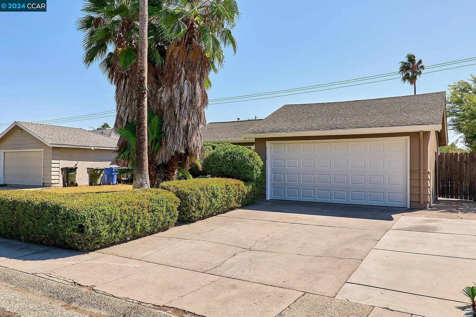 2118 60th Ave photo 1