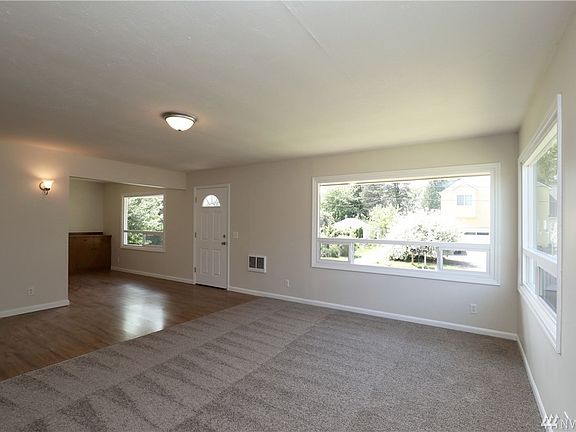 2nd image of 442 Kirby Ave NE