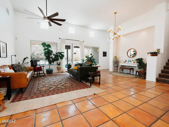 10633 E Mary Stephey Pl, Tucson, AZ 85747