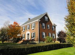 11 Thorndyke Rd, Worcester, MA 01606