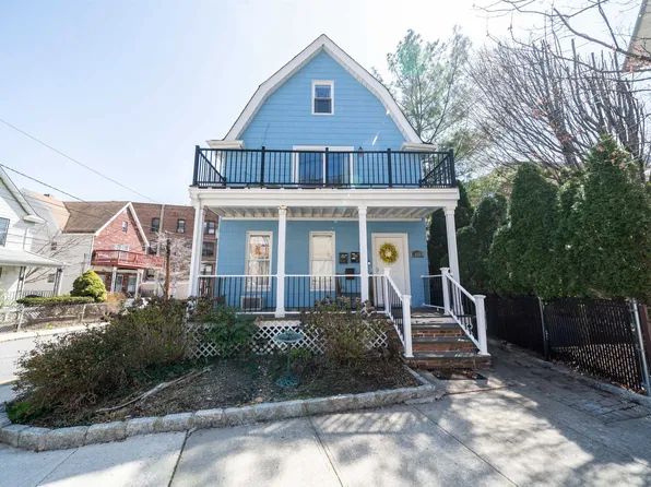 425 Undercliff Avenue image 1 of 49