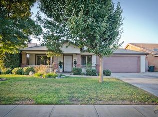 9014 Long Island Dr, Bakersfield, CA 93311