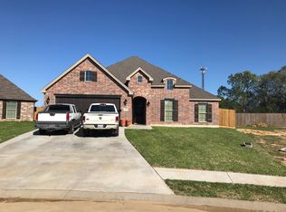 7831 Oak Ridge Dr, Nederland, TX 77627