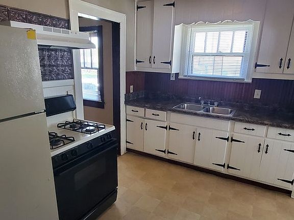 3rd image of 5134 E 21st St