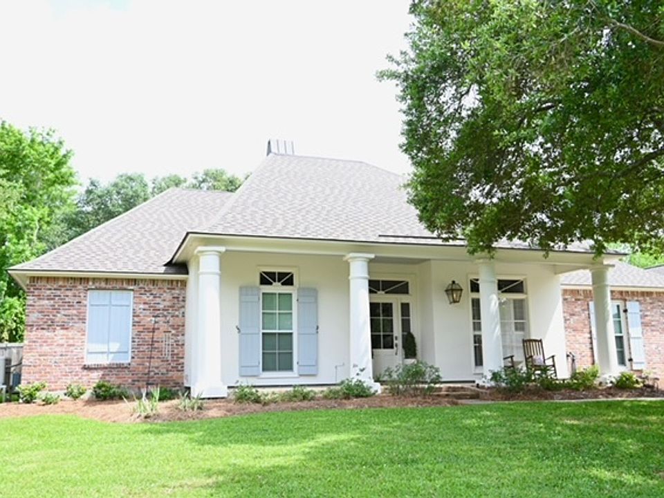 1st image of 17745 W Colony Way