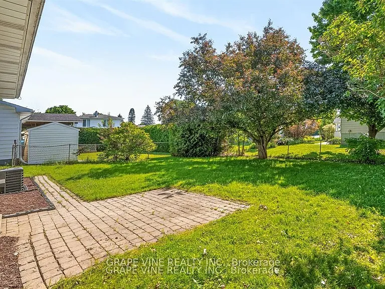 104 Oriole Ave — Photo 17