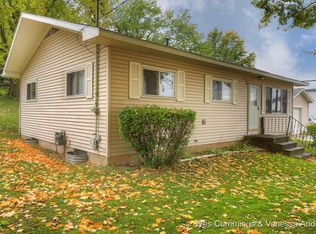 326 Hickory St, Sparta, MI 49345
