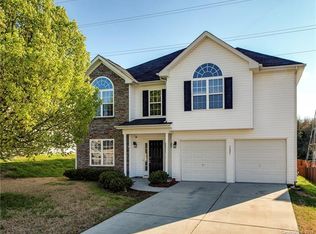 3621 Luton Ct, Charlotte, NC 28262