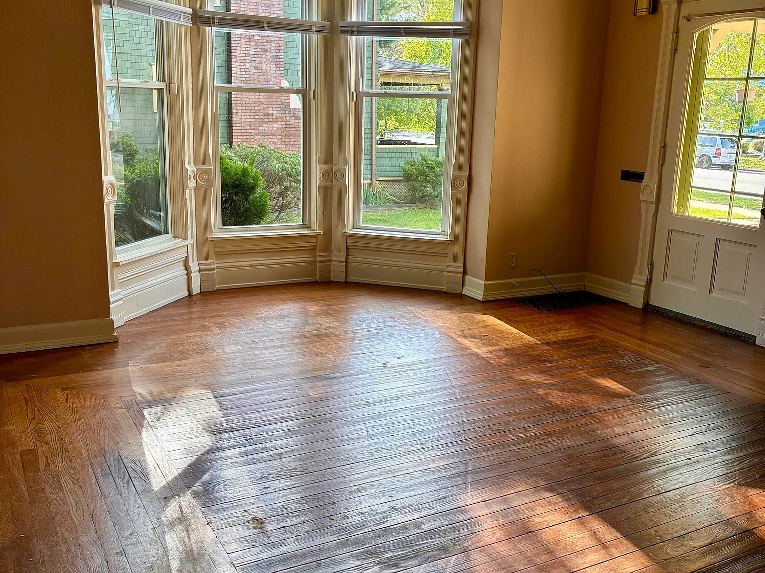 2 bed, 1700 sqft, $1,440 — Photo 3