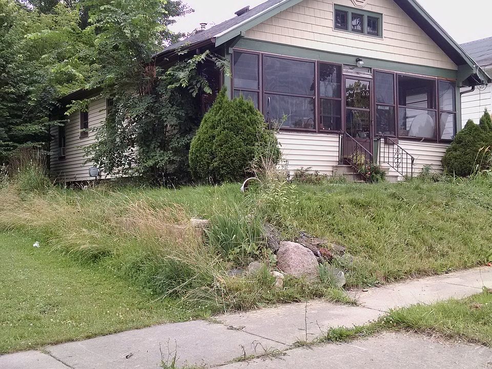 2nd image of 705 Patrick St